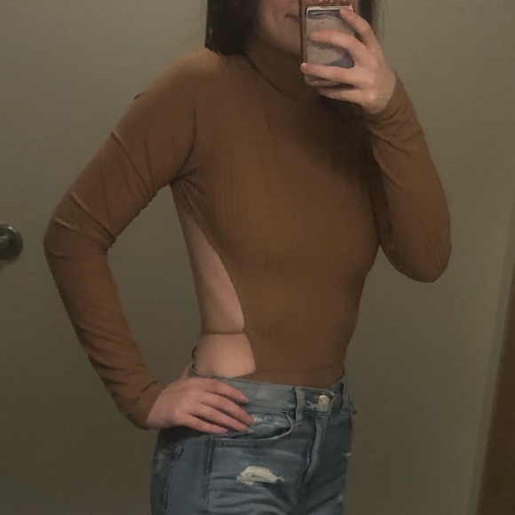 Mocha Brown Backless Mockneck Long Sleeve Bodysuit - Picture 4 of 10